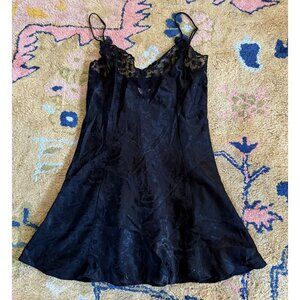 Vtg Victoria's Secret Gold Label Black Satin & Lace Nightgown Chemise sz M 1990